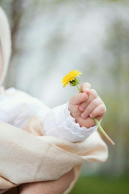 baby hand