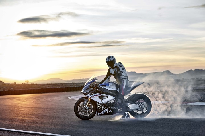 BMW HP 4 burnout