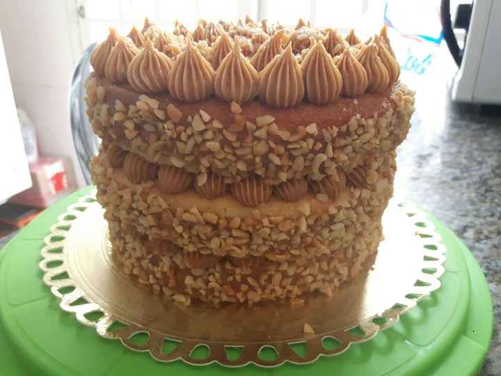 naked cake