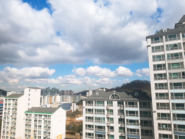 합성같은 구름