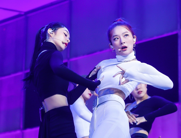 Red Velvet*