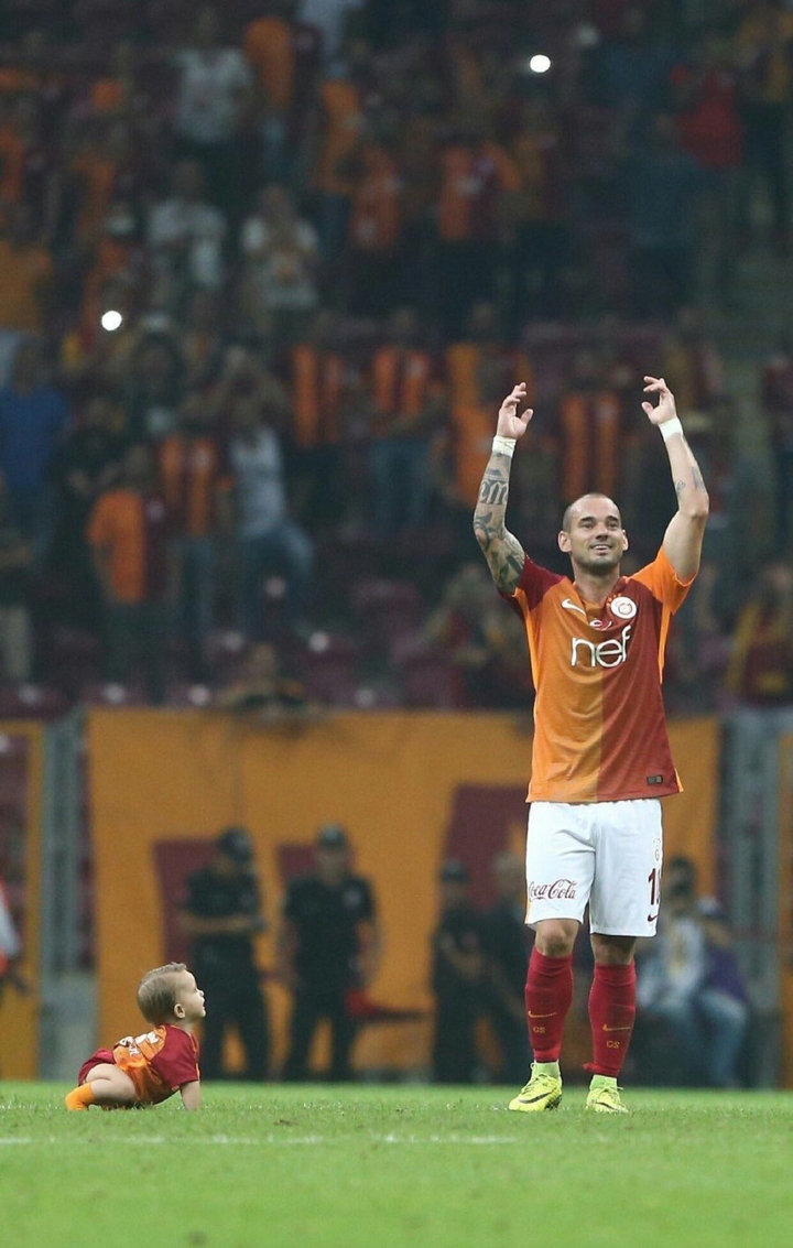 Wesley Sneijder and Son