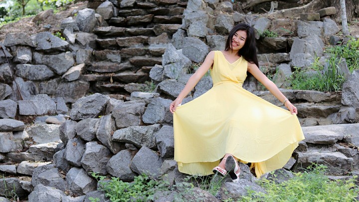 yellow girl