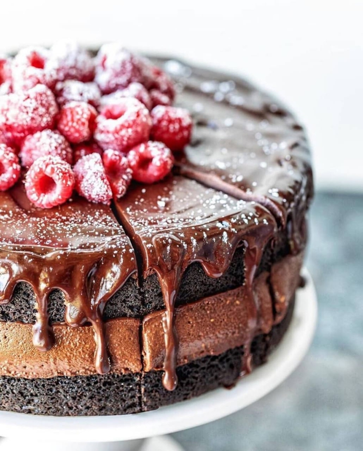 chocolate raspberry cake