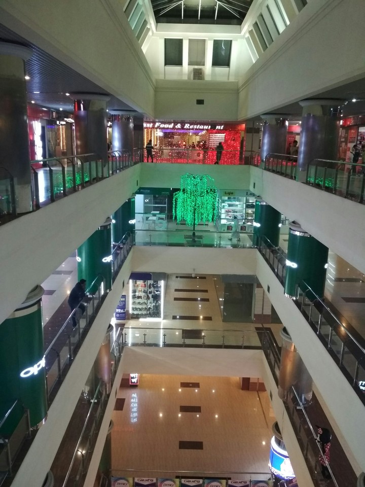 super market