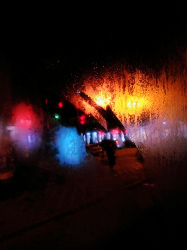 Lights.