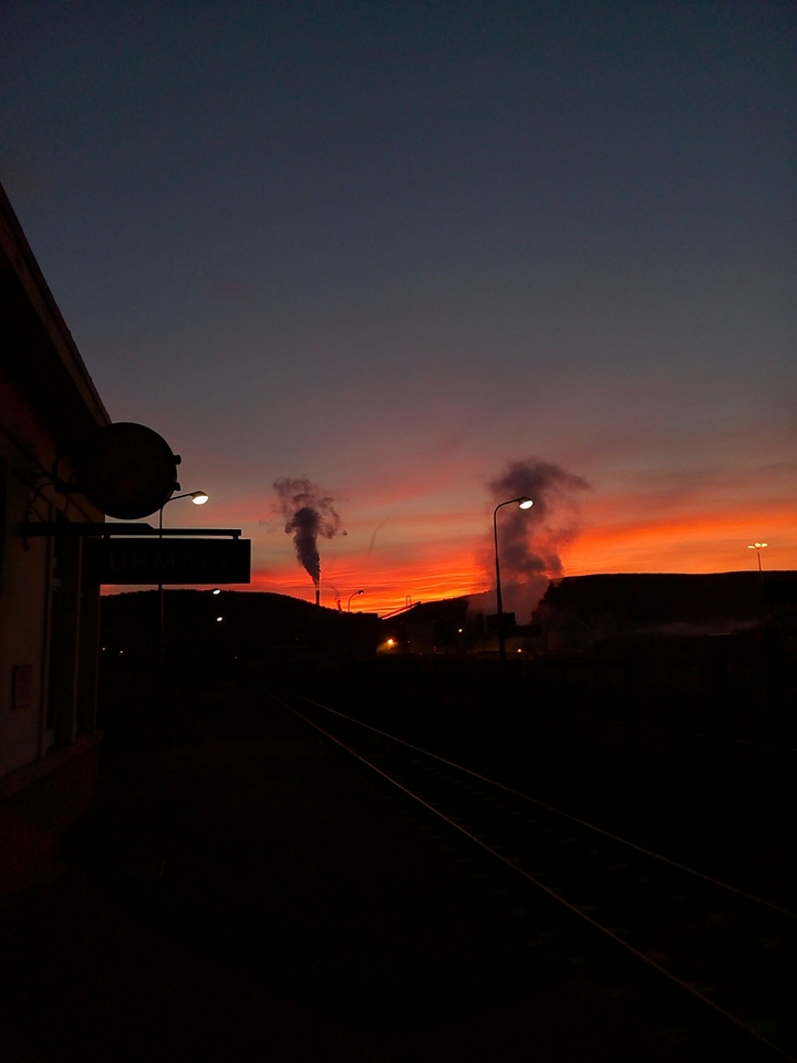 Aurore sur la gare