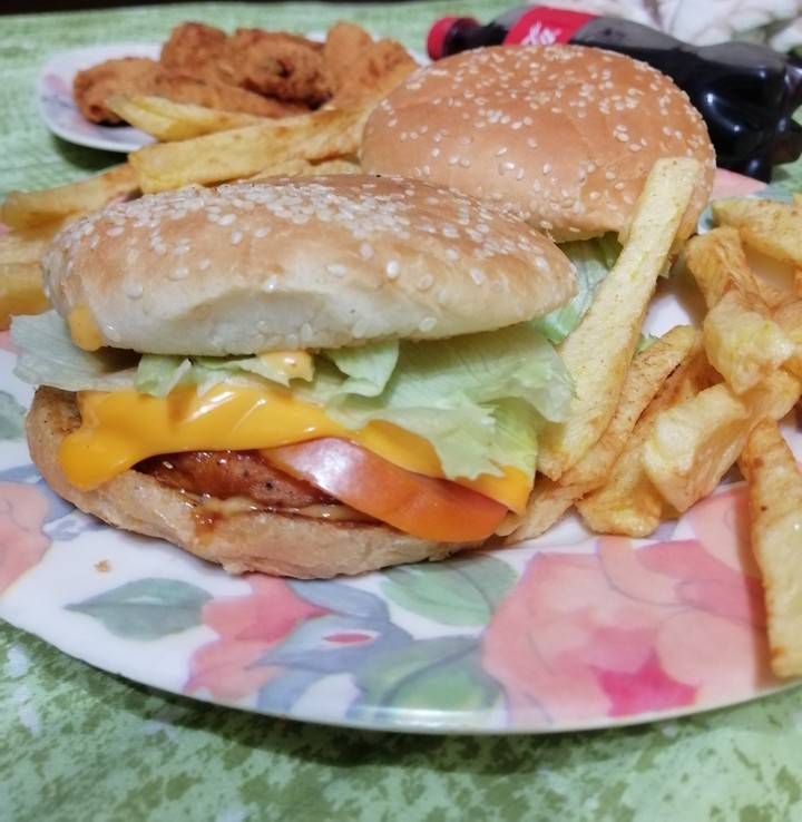 burger in cheese
