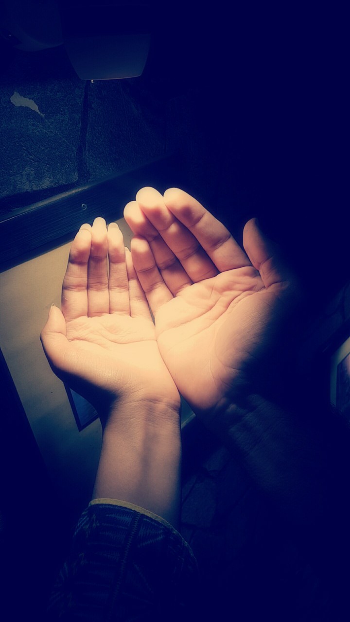 pray