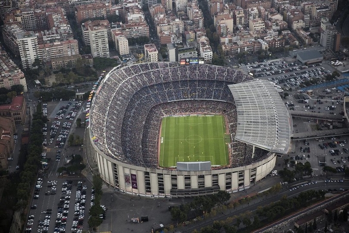 CAMP NOU