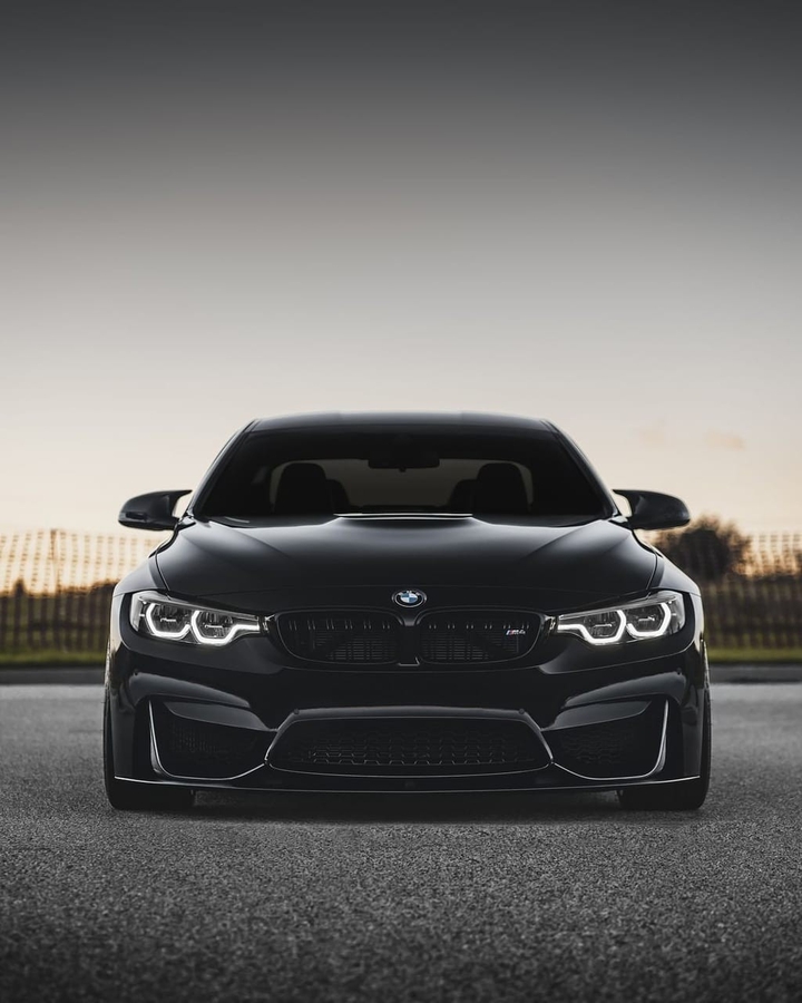 bmw m4 at night