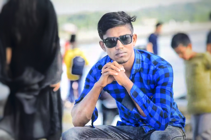 ৳No caption