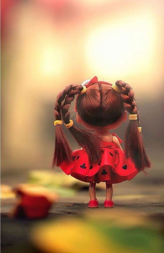 little girl   ?  ...
