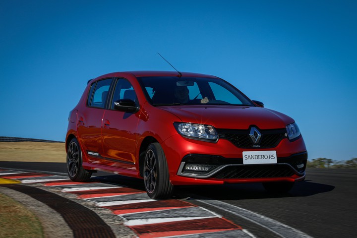 Renault Sandero RS Red