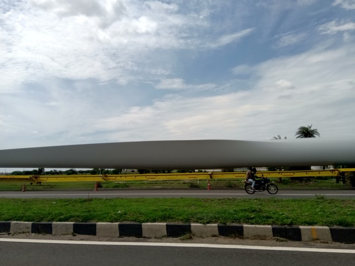 Resting windmill's blade in the highway