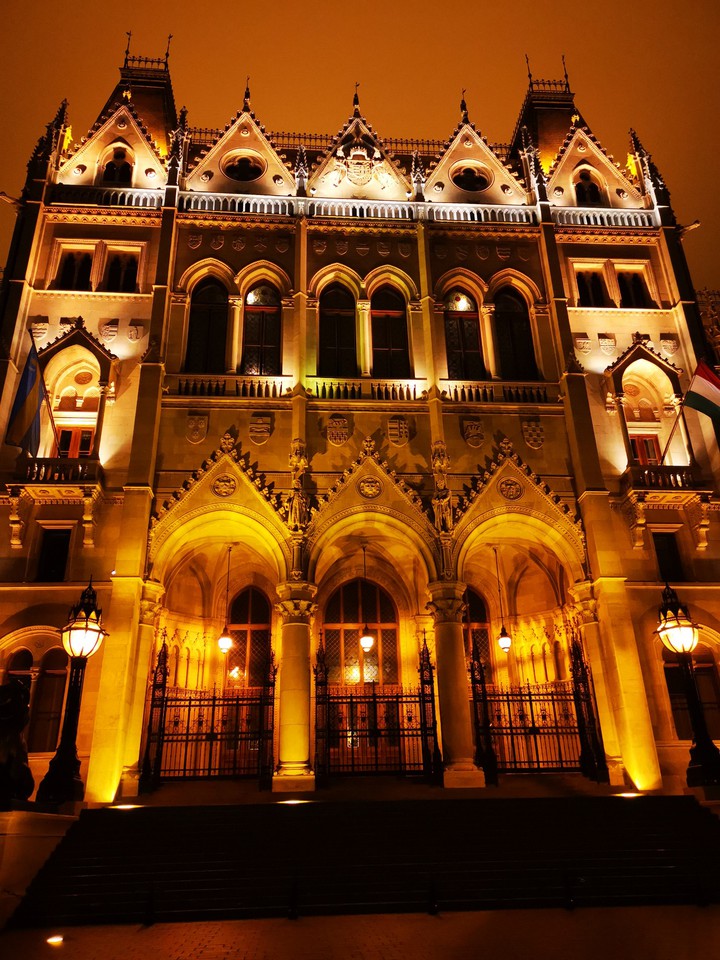 Parlament