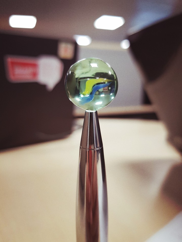 Balanced Globe