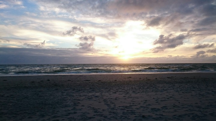 Himmlisches Untergehen der Sonne