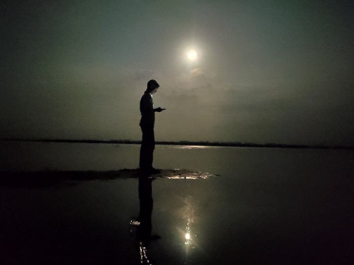 Lonly like moon