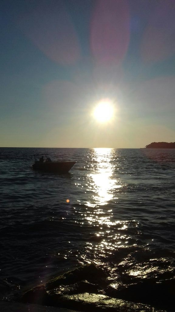 закат на море