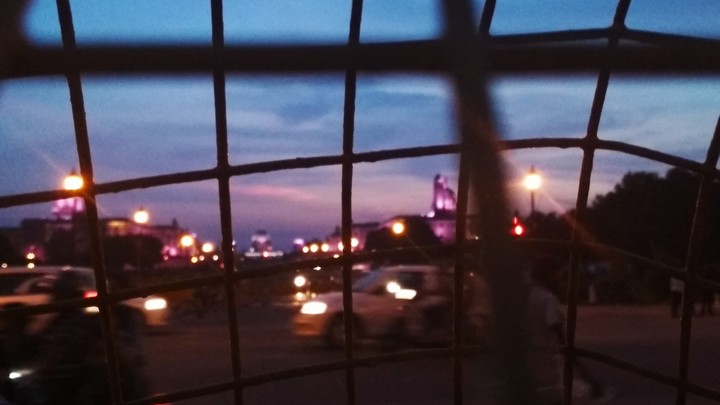 evening lights at janpath