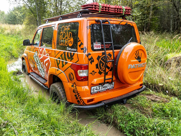 uaz