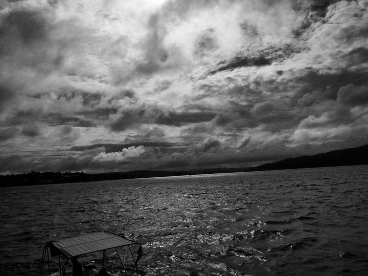Cloudy breeze