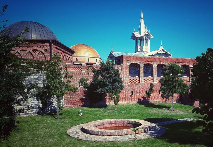 Rabar Castle Gardens