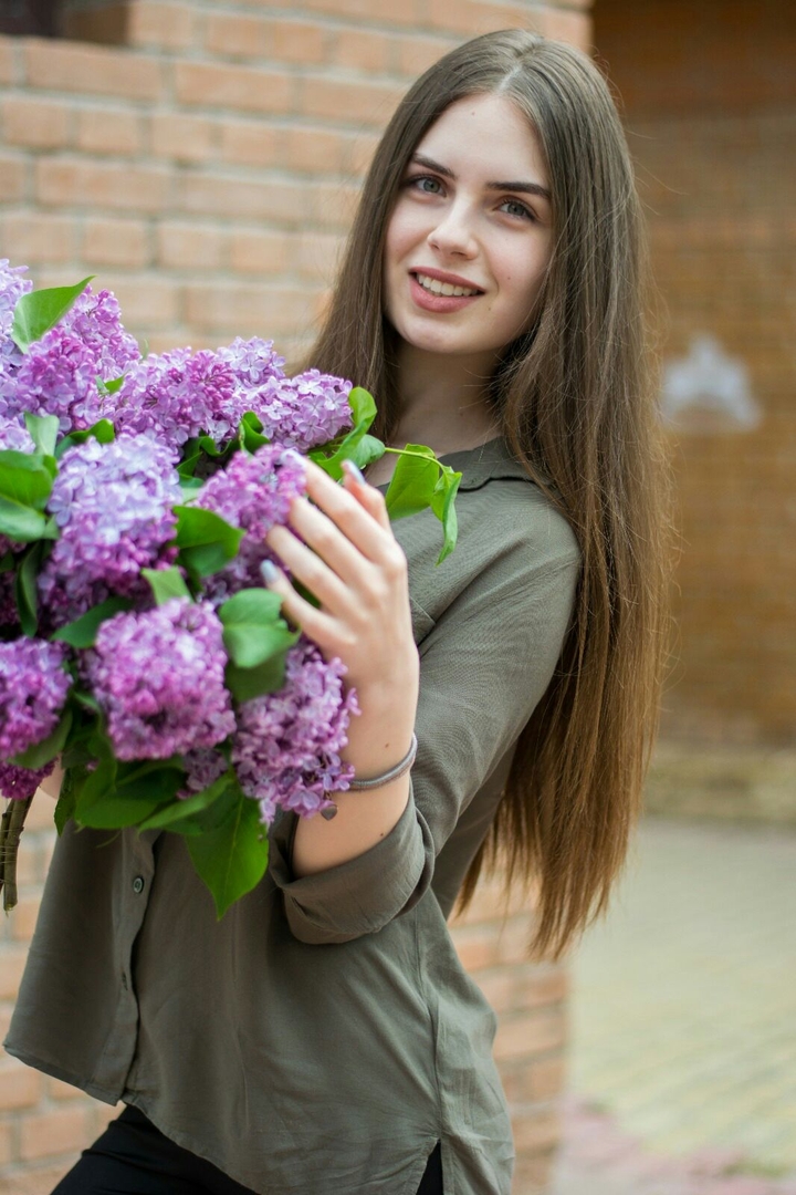girl and flower