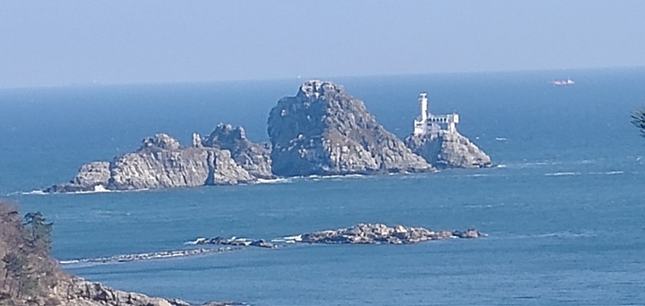 오륙도를 돌아