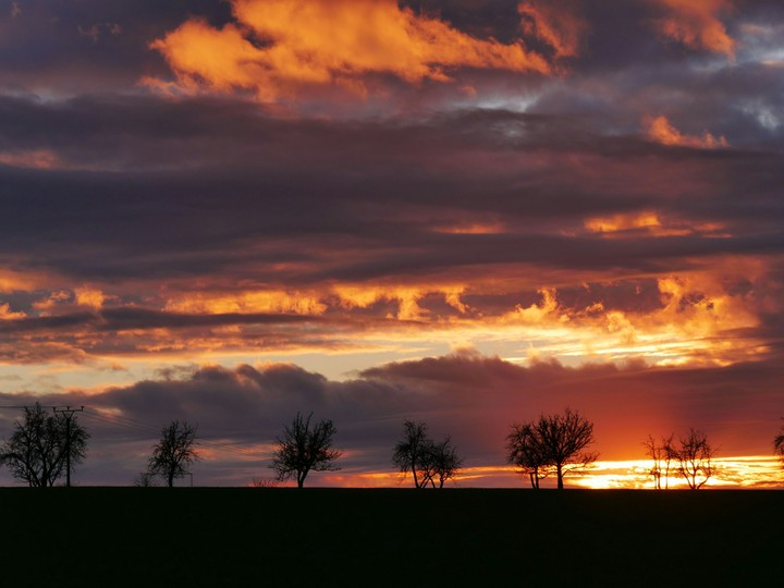 sun goes down