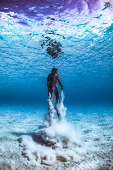 Sea Floor Dive