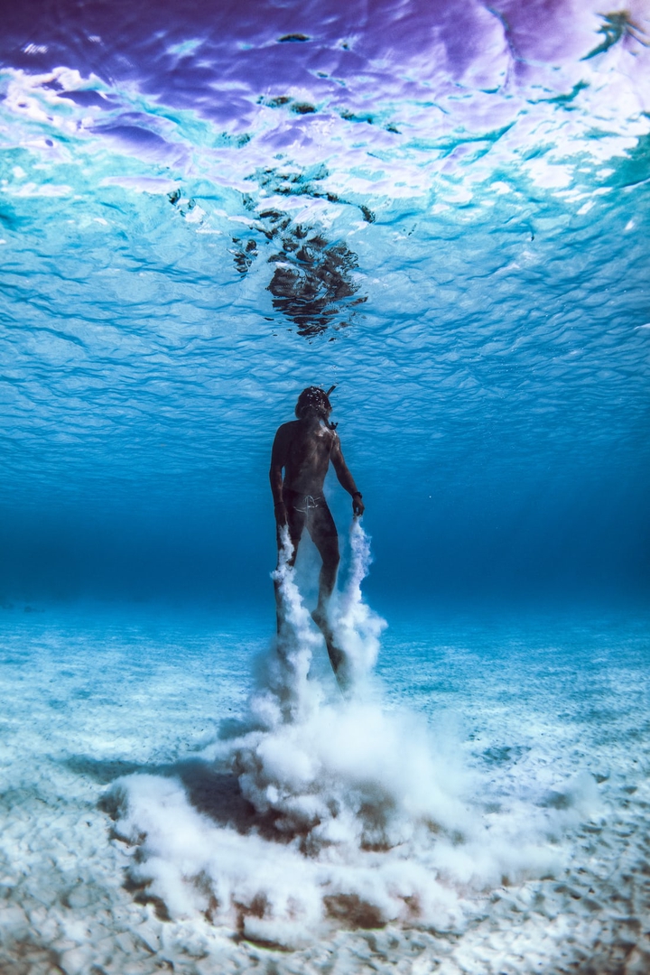Sea Floor Dive