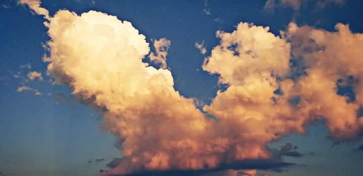 Mayflower clouds