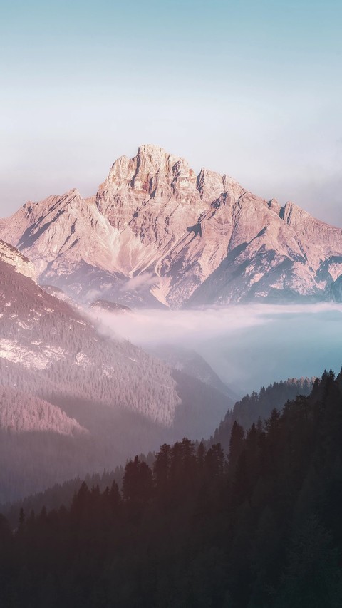 Shadow of Mountain