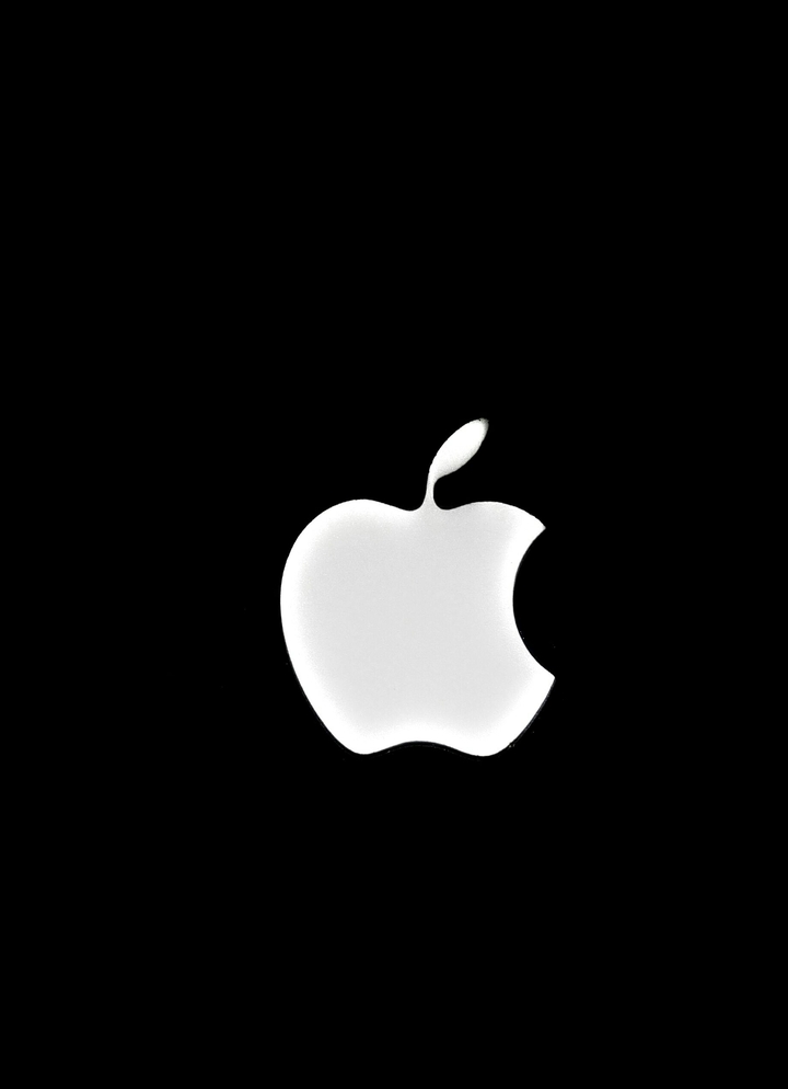 Apple Black & White