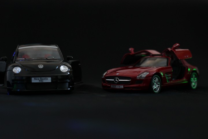 f1.8