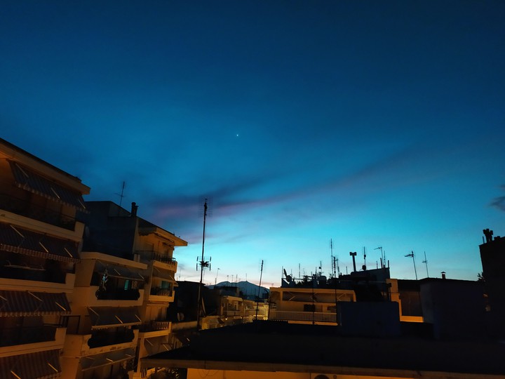 *morning sky*