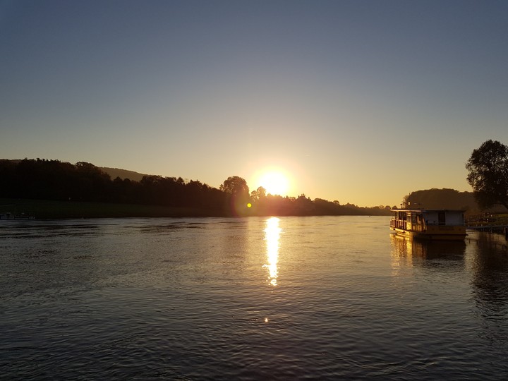 Entlang der Elbe