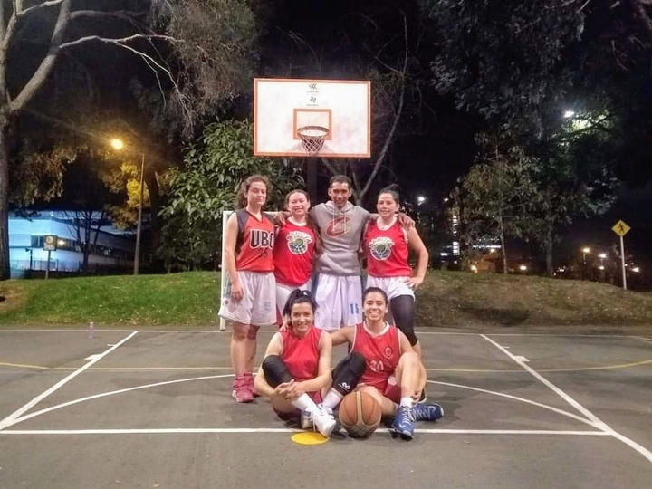 Básketball