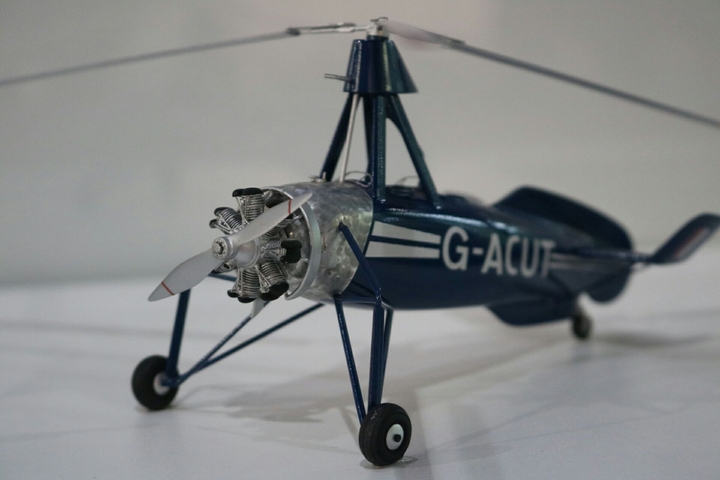 Vintage Planes..................this is a toy.