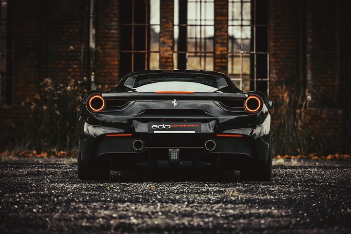 super fast turbo ferarriiiii