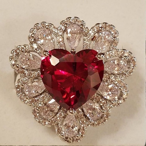 обои brooch, crystal