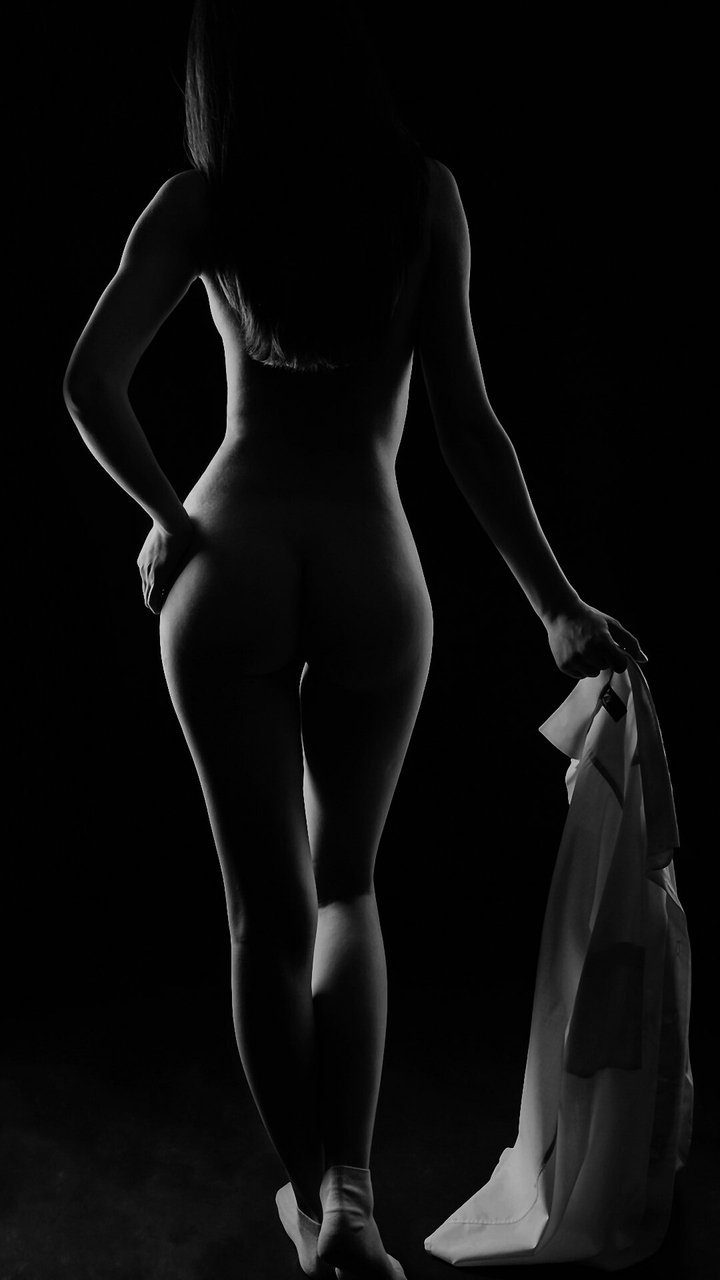girl in black