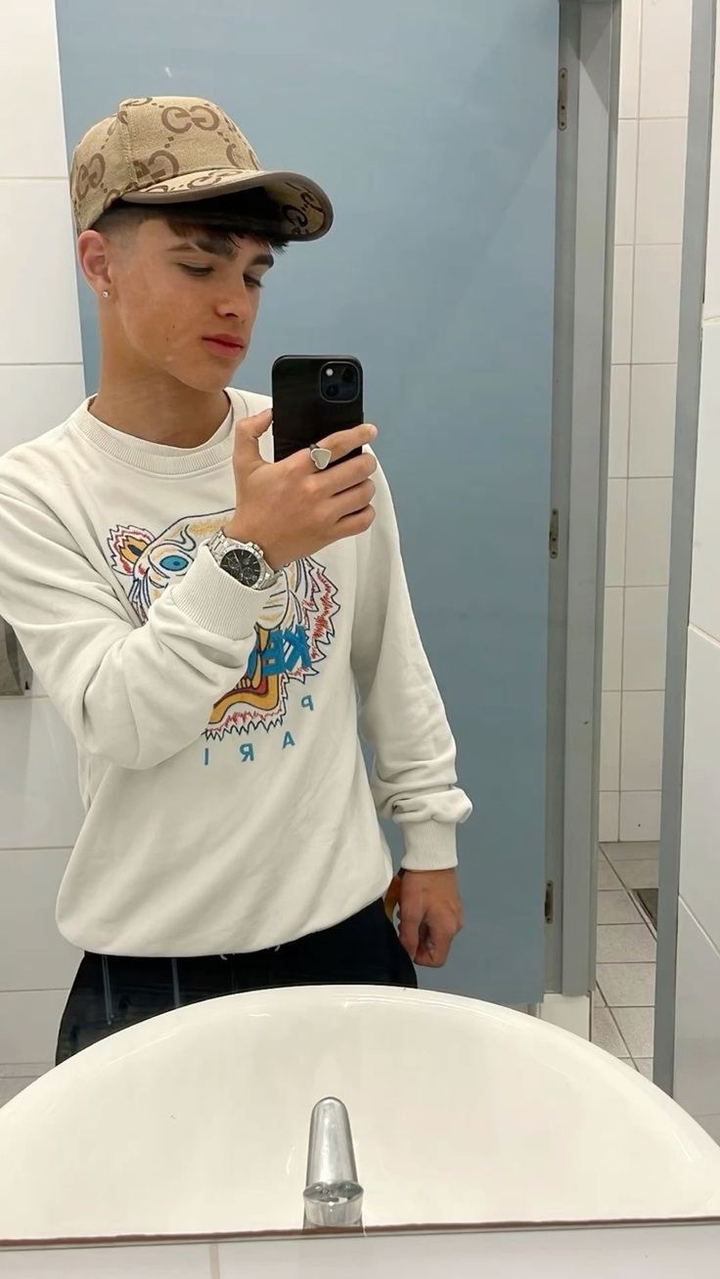 .