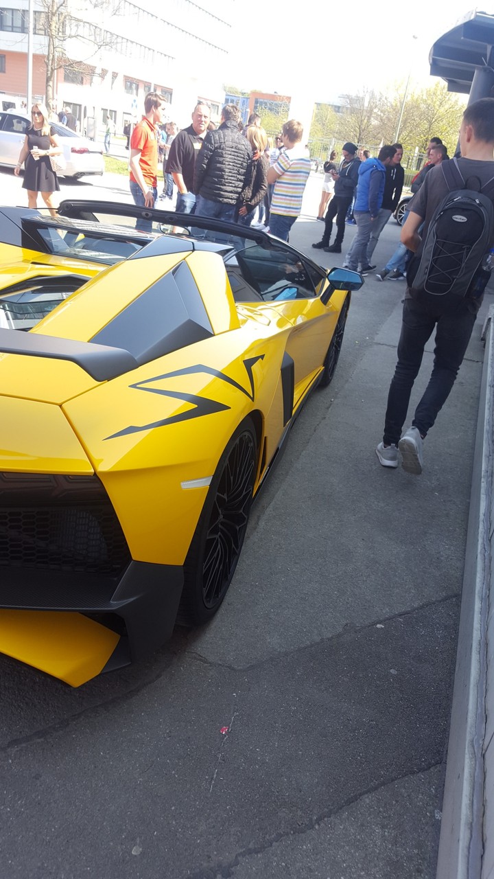 Lamborghini SV