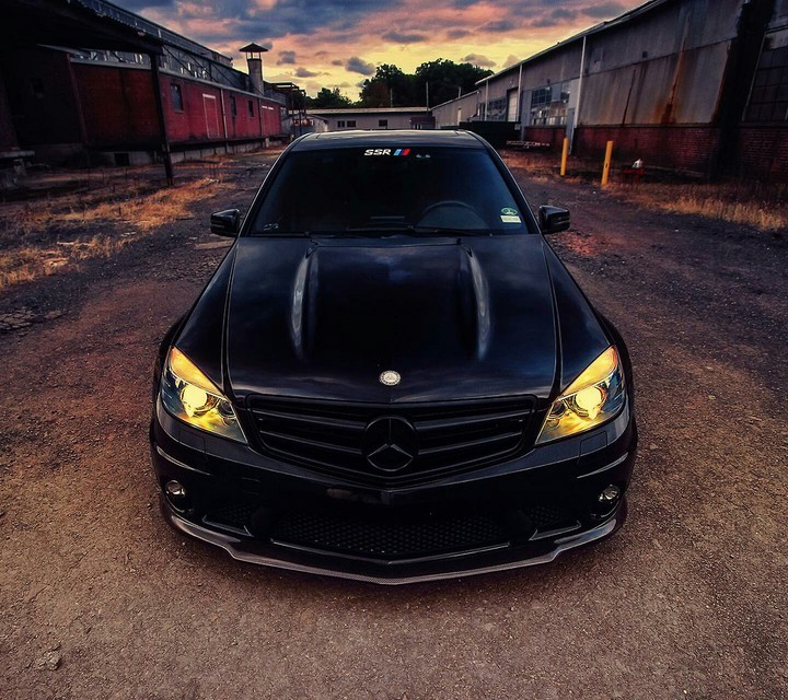 Mercedes Benz