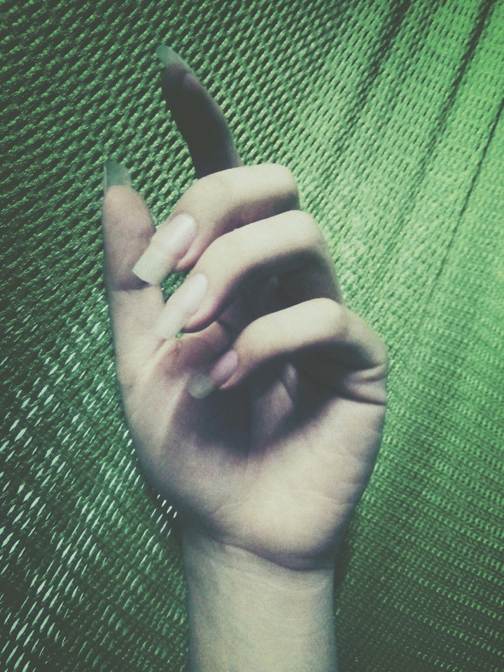 v