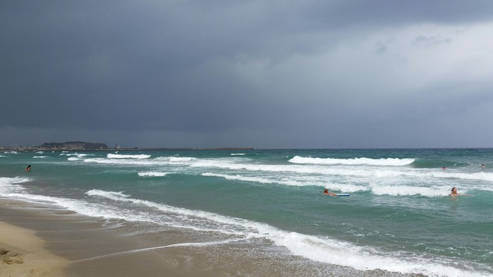Wavy sea, Rethymno