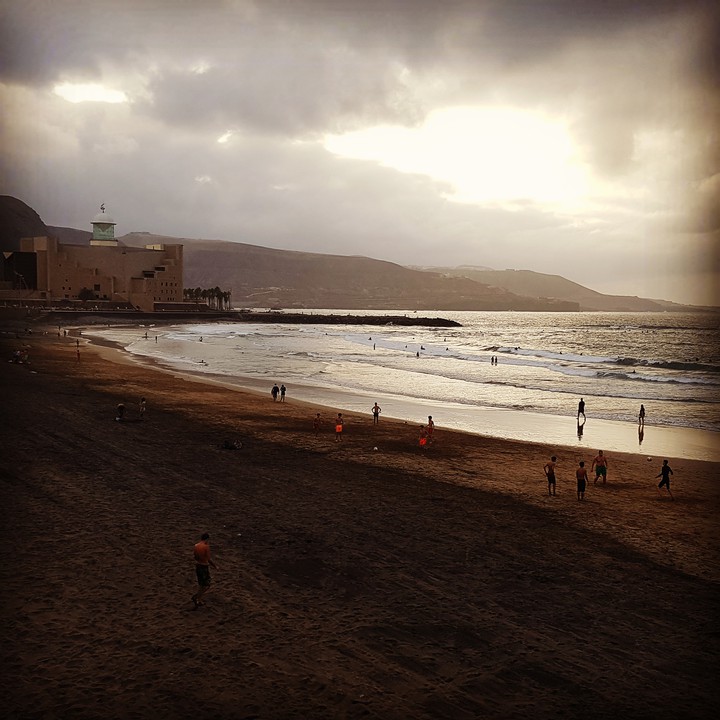 Las Canteras Beach